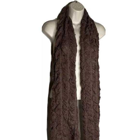 4/$35 Olsen Scrunch Knit Scarf Sparkly Metallic - Picture 1 of 6